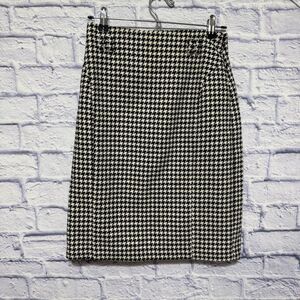 Cynthia Steffe Black & White Houndstooth Wool Belted Pencil Skirt